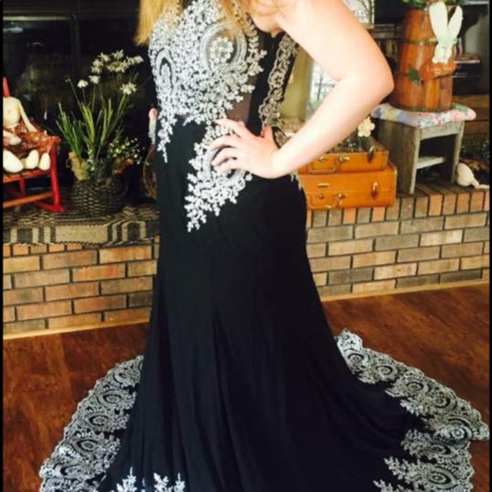 Prom Dress - Picture 2 of 3